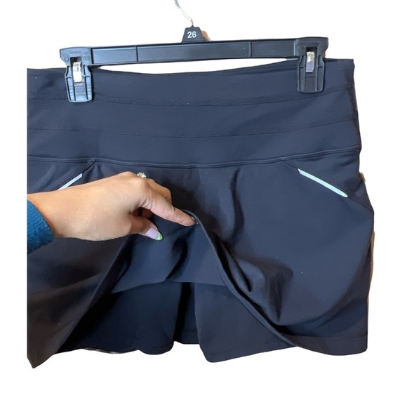 Athleta Black Skirt/Skort Size S - Picture 4 of 4